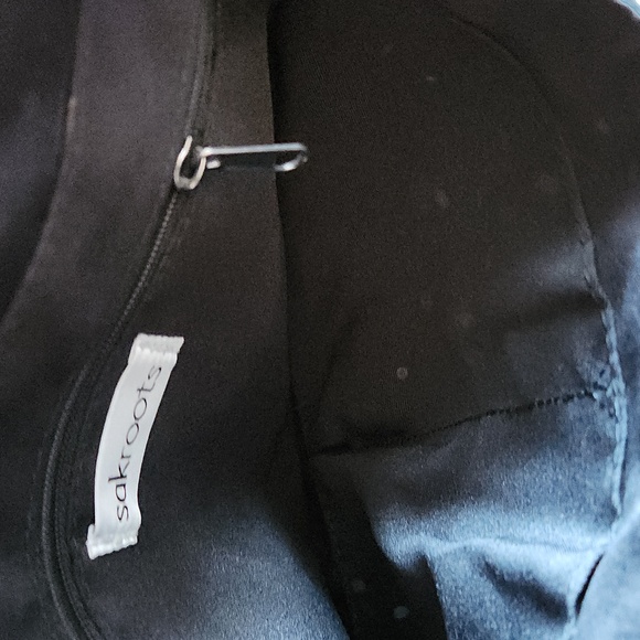 Sakroots Gray Crossbody Bag - Picture 6 of 16